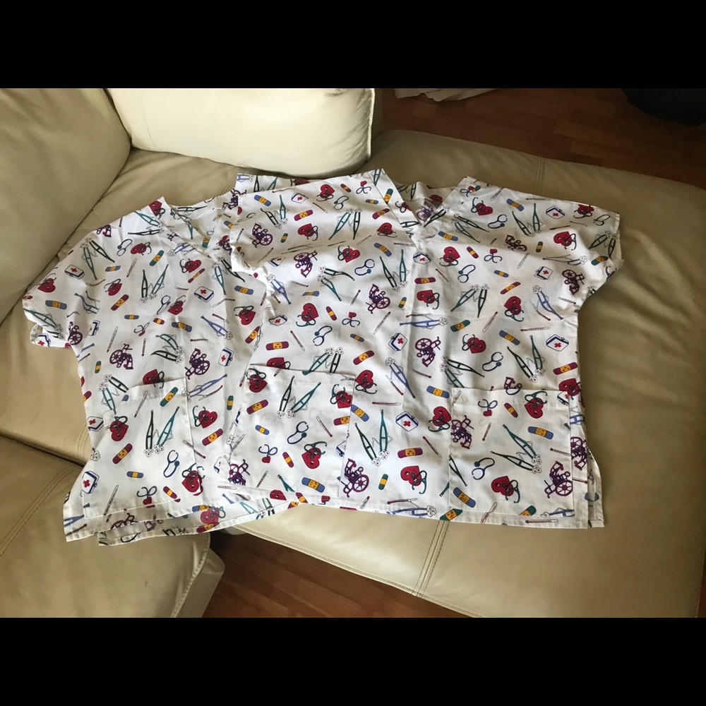 2 small nursing uniform with beautiful print.